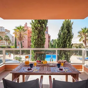 B02 - Fantastic With Pool Portimao